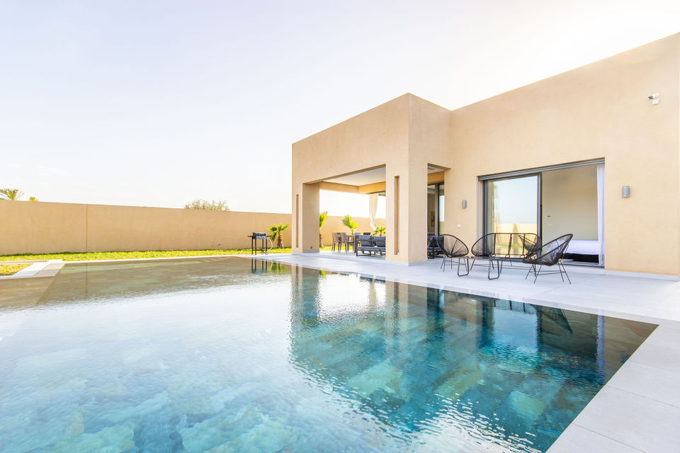 How Long Does Pool Resurfacing Last? Lifespan By Surface Type