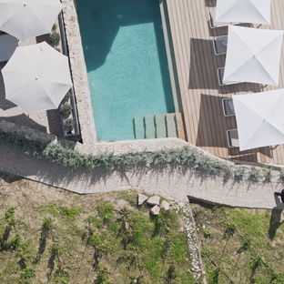The Yellow House | Design house with an iconic pool