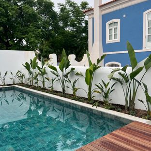 Casa Cortiça l Spacious atmosphere with an inner courtyard and pool