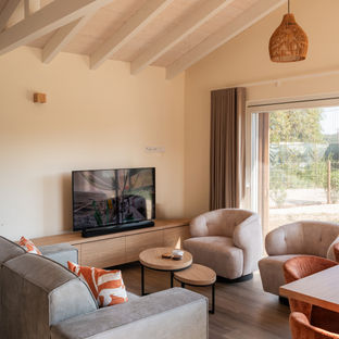 Casa Sul | Vrijstaande villa met hoge houten plafonds en natuurlijke materialen