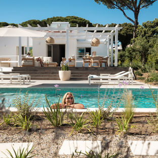 Frederique Home l Stylishly unwind in green Vilamoura
