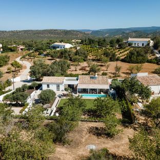 Quinta Cereja | Charming quinta with large garden