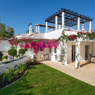 Casa Christina l Stylish and Authentic