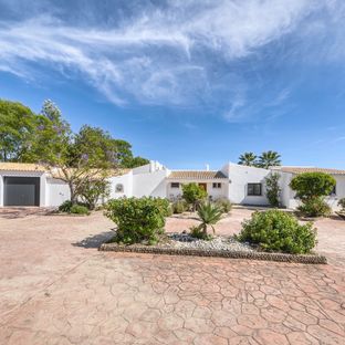 Villa Tor Rinha l Near idyllic beaches