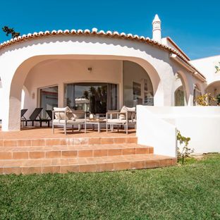 Casa Leao l Charming villa by the sea