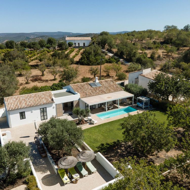 Quinta Cereja | Charming quinta with large garden