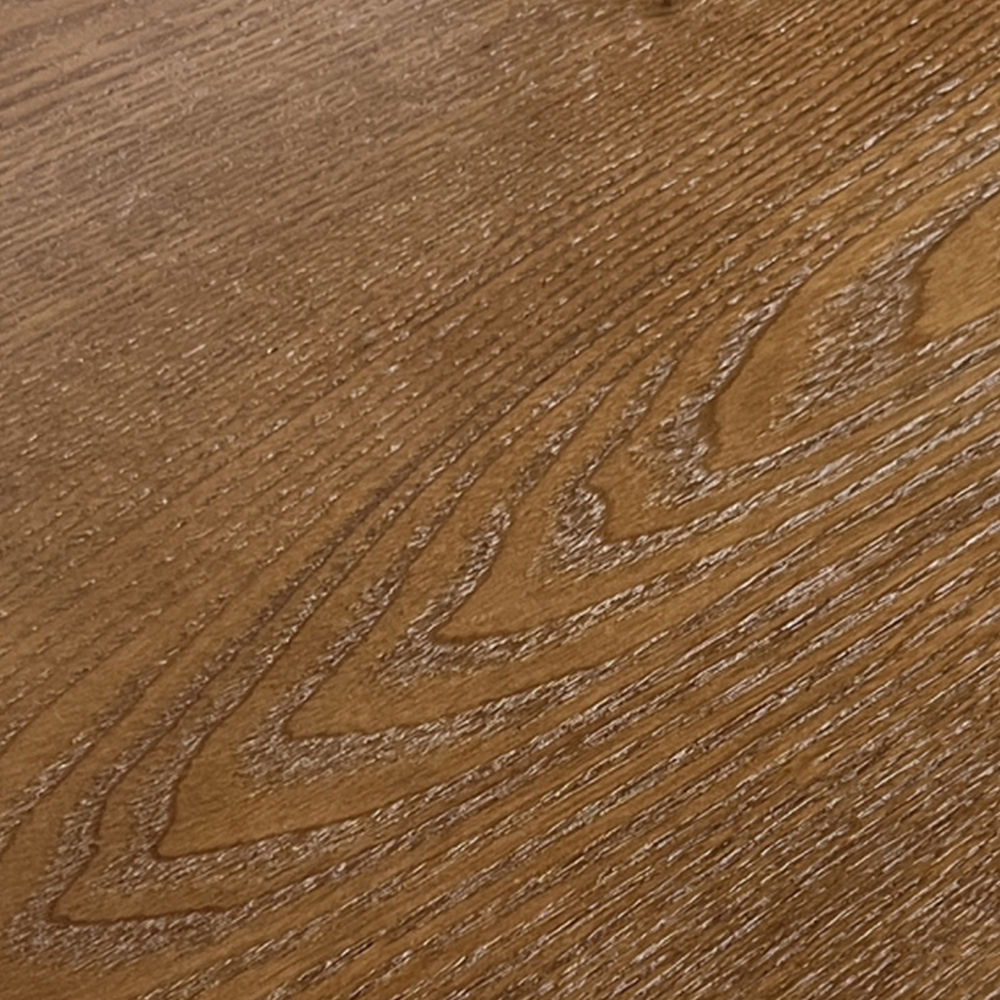 Dunkles Holz
