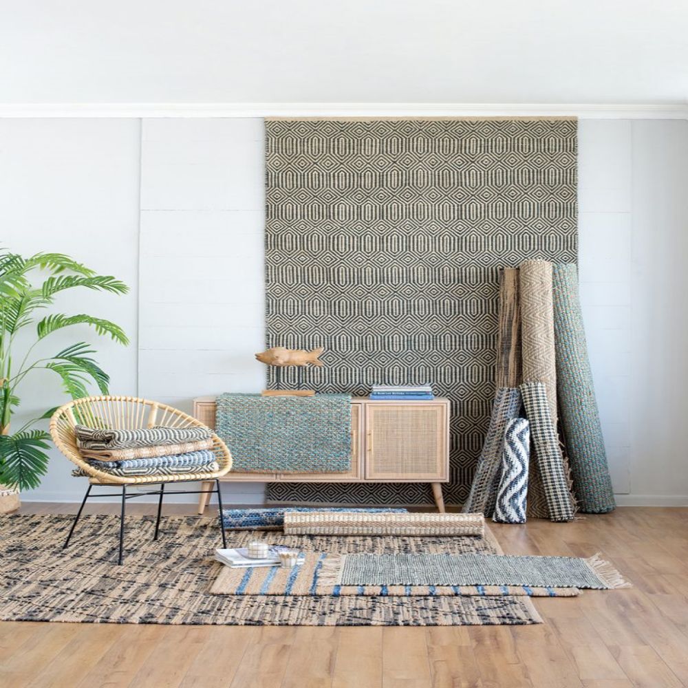 Black & Beige Jute Rugs