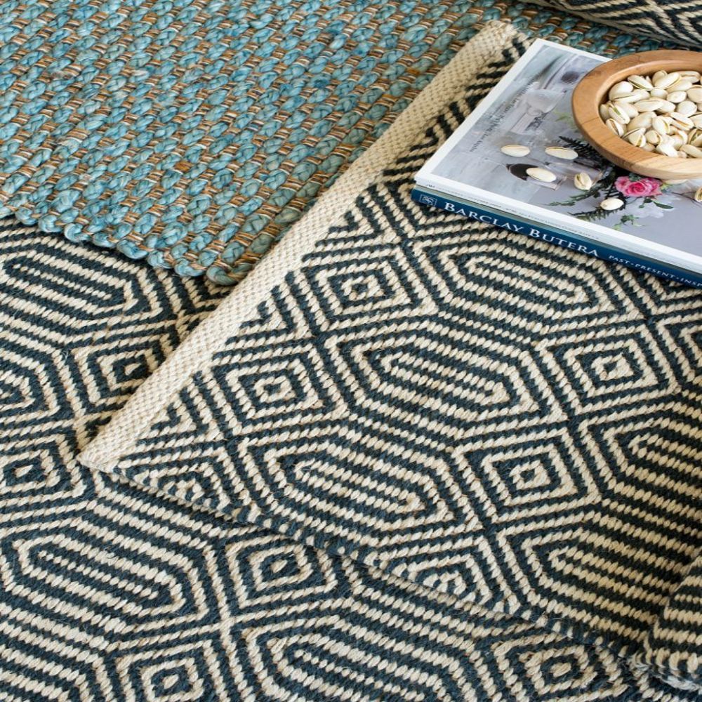 Black & Beige Jute Rugs