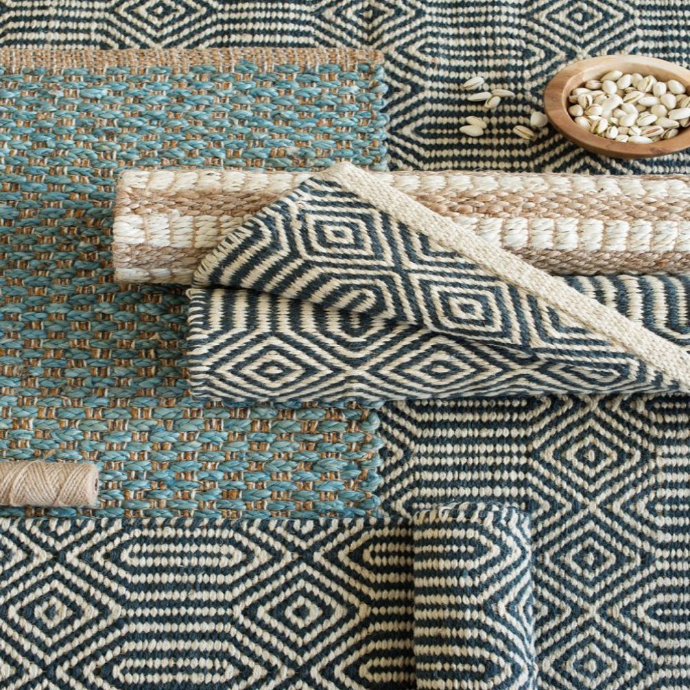 Black & Beige Jute Rugs