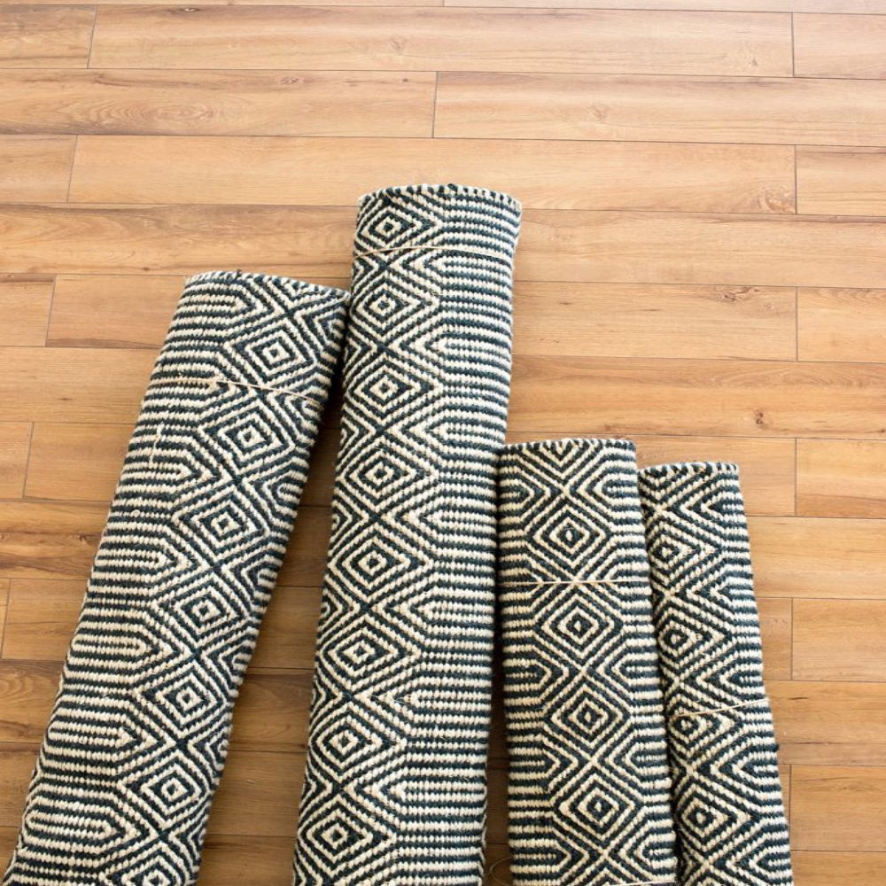 Black & Beige Jute Rugs