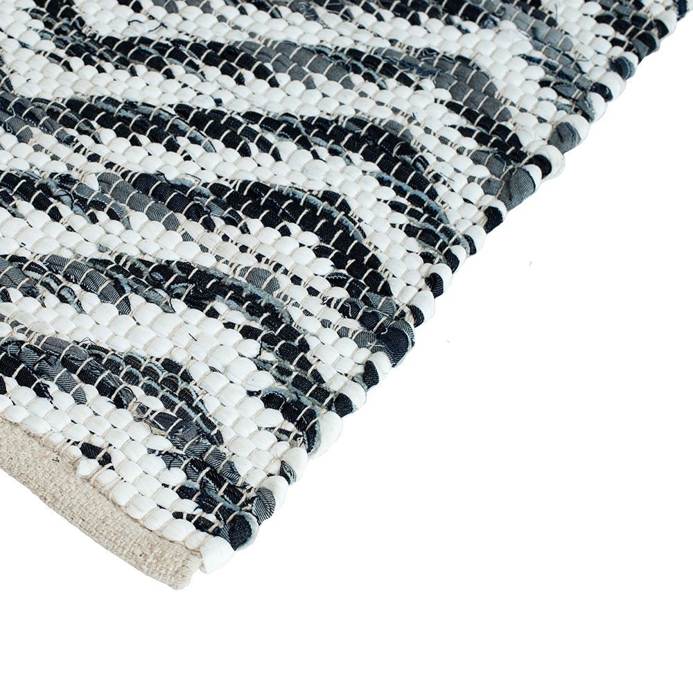 White & Black Cotton Rugs
