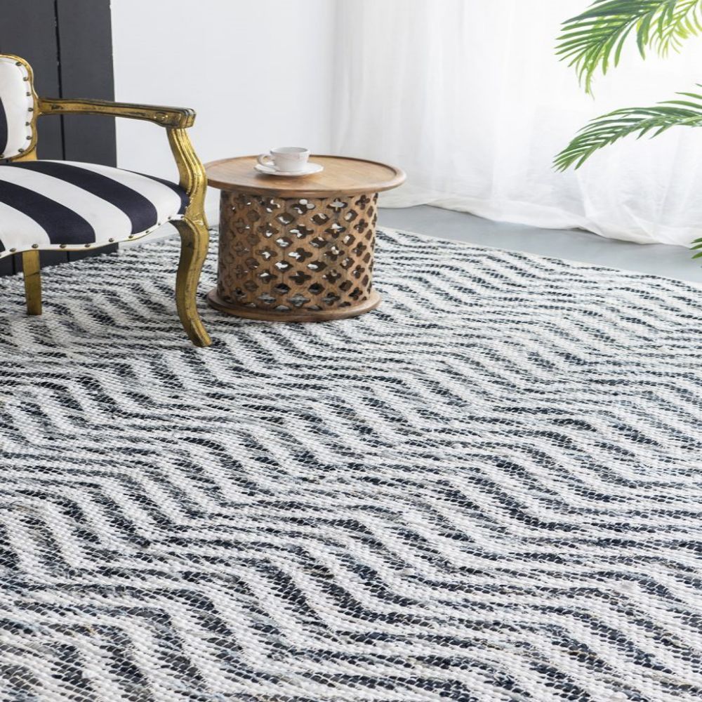 White & Black Cotton Rugs