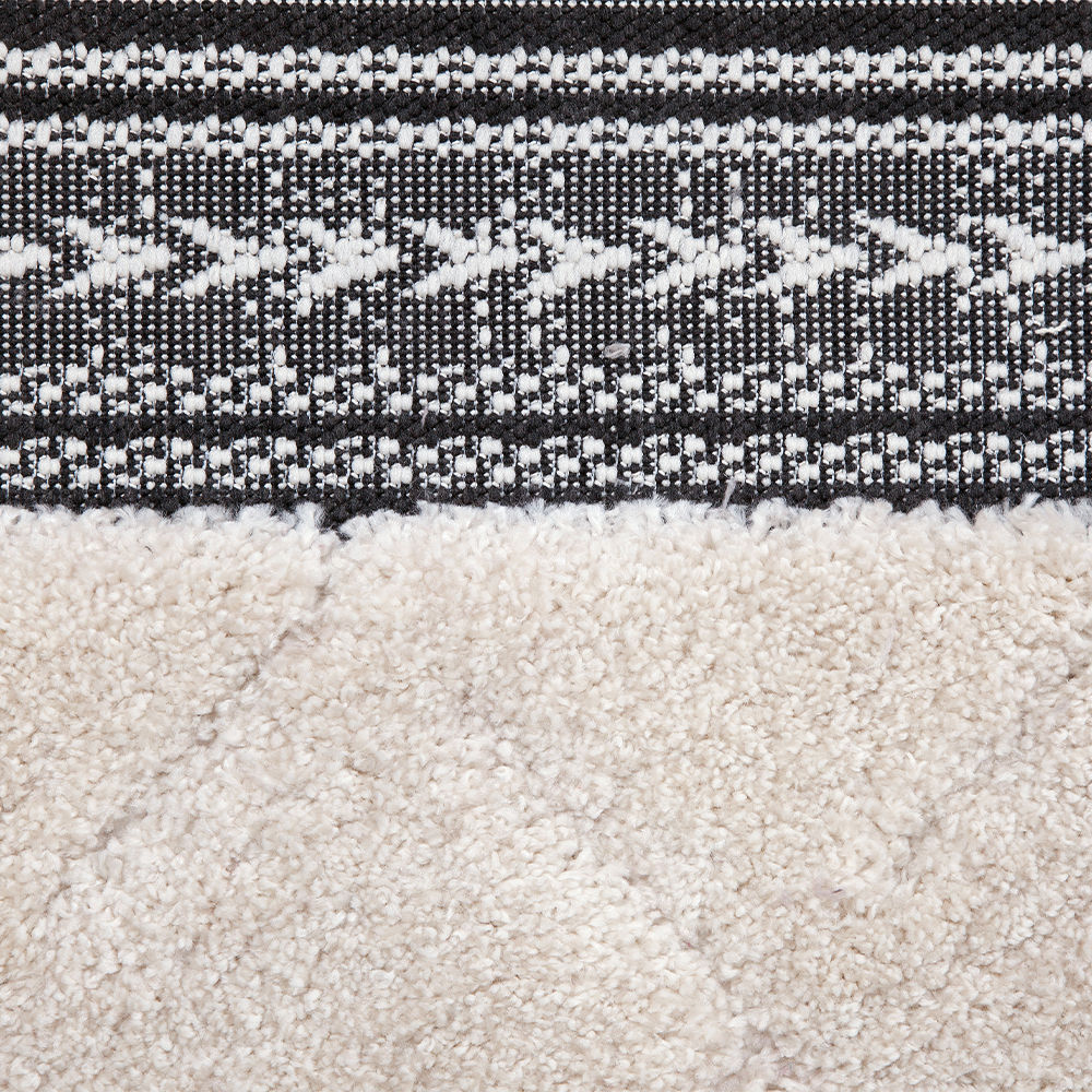 Cream PP Pastic Rugs