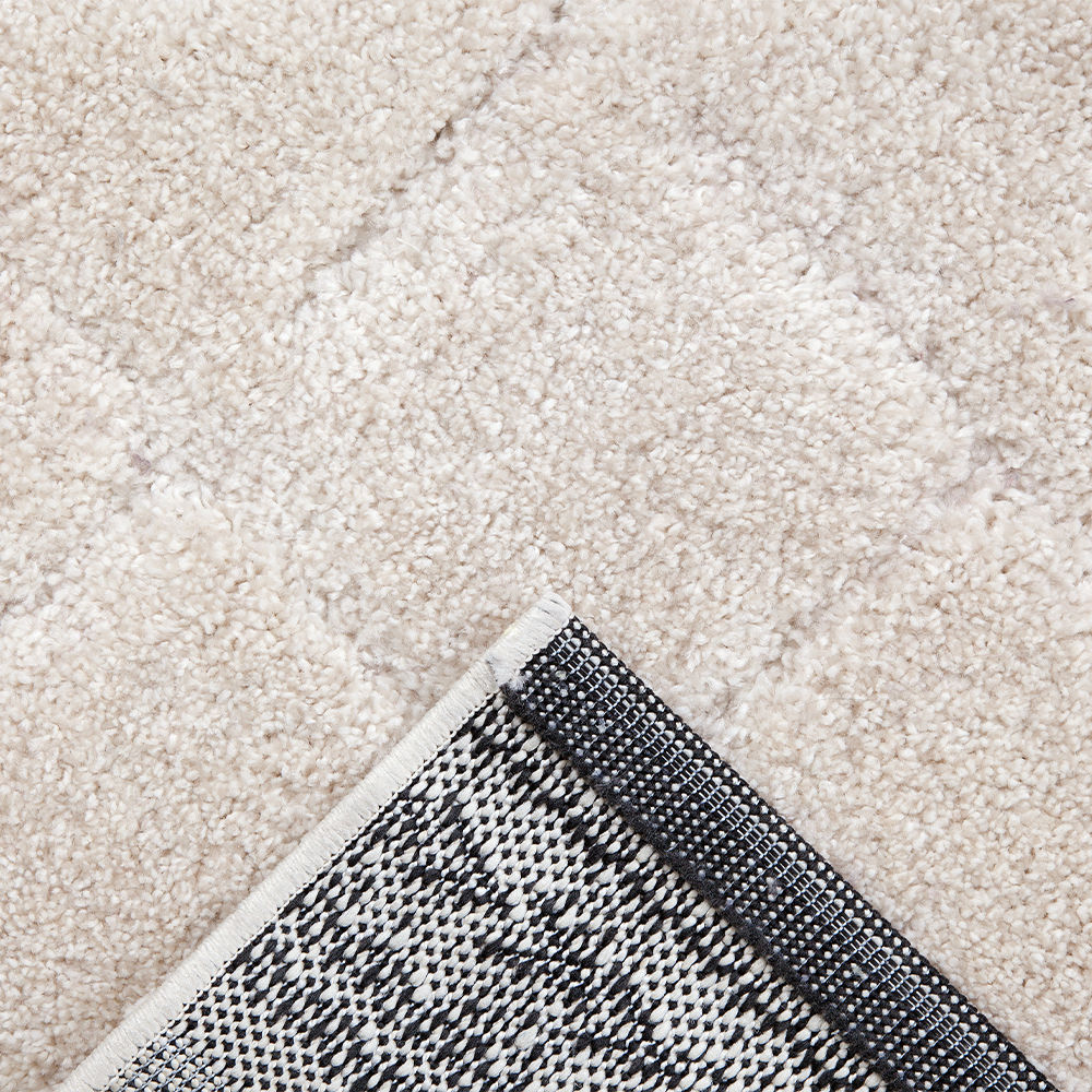 Cream PP Pastic Rugs