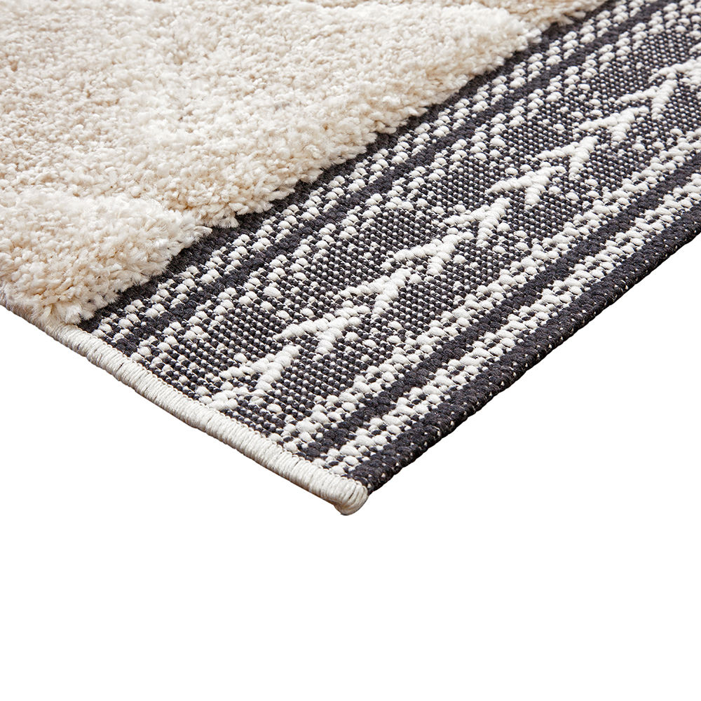 Cream PP Pastic Rugs