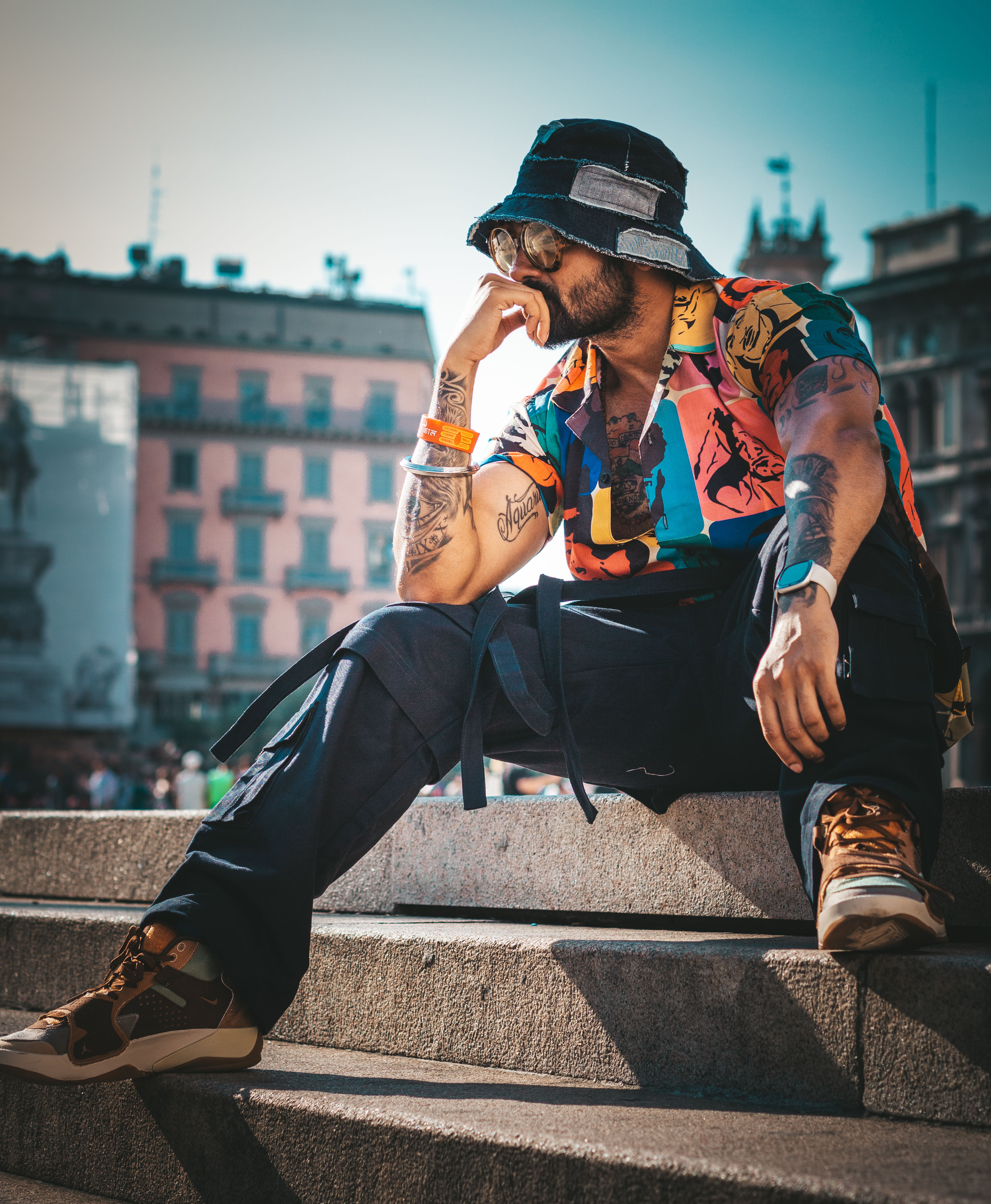 Candid portraits in Milan