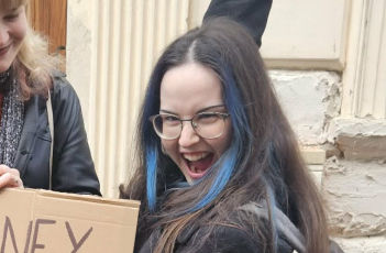 Živá kultura se nenechá přejet! aneb Demonstrace před Konviktem