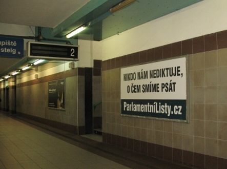 Billboardy Parlamentních listů se objevují stále častěji 