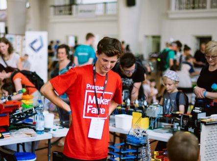 Na plzeňském Maker Fairu bylo plno. O víkendu se festival koná v Brně