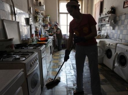 Byty sú väčšinou v schátranom stave