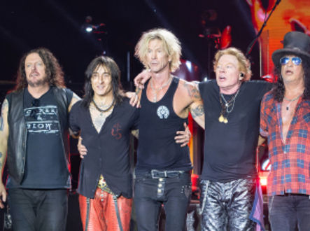 Guns N' Roses v roce 2023 v Glastonbury