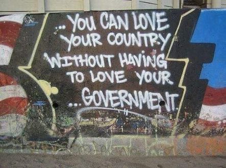 fotografie pořízena Markem Kolesnikovem po demonstraci