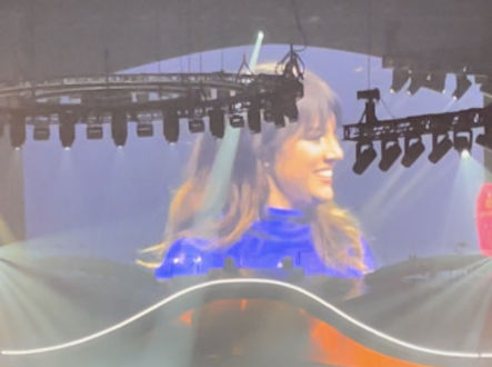 Ewa Farna a Dua Lipa v O2 aréně v Praze