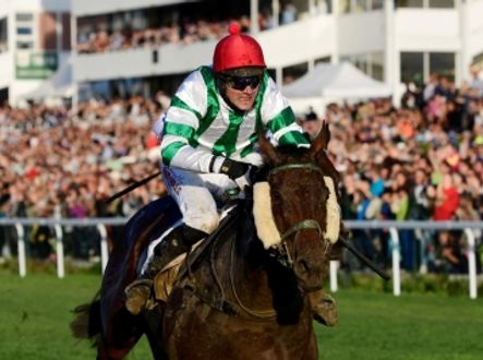 Theophilos s Josefem Bartošem těsně před cílem