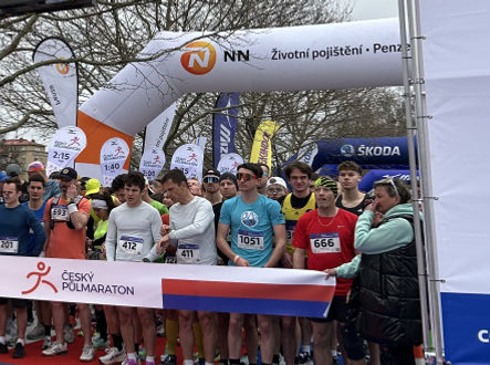 Start prvního Českého půlmaratonu v Hradci Králové