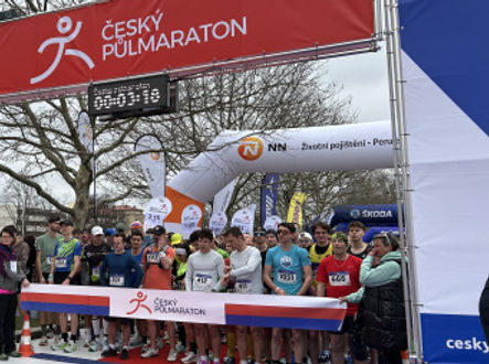 Start prvního Českého půlmaratonu v Hradci Králové