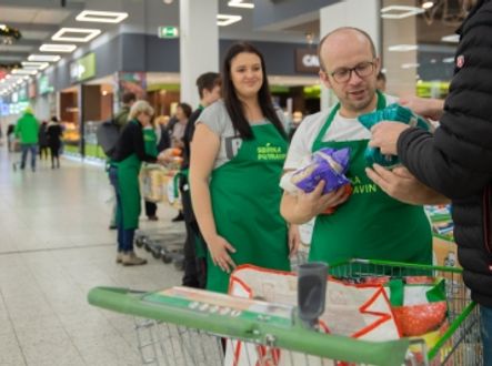 Rekordní sobotní sbírka potravin