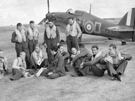 Piloti 310. československé stíhací peruti RAF v roce 1940