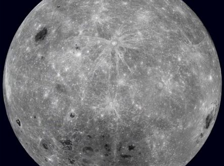 Odvrácená strana měsíce vyfocená LRO, která nám nikdy neukáže tvář