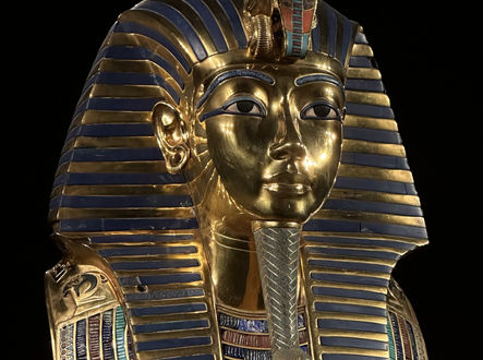 K prohlídnutí je několik detailně zpracovaných duplikátů 