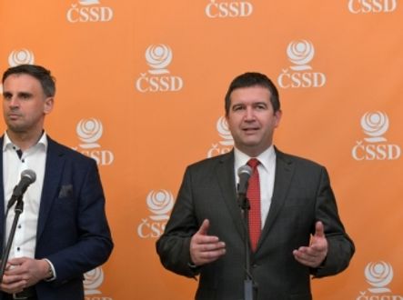 Jan Hamáček(vpravo) s Jířím Zimolou