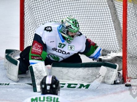 Gašper Krošelj v bráně Bruslařů