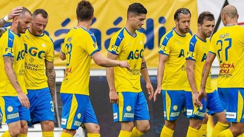 fotbalisté Teplic slaví gól proti Příbrami