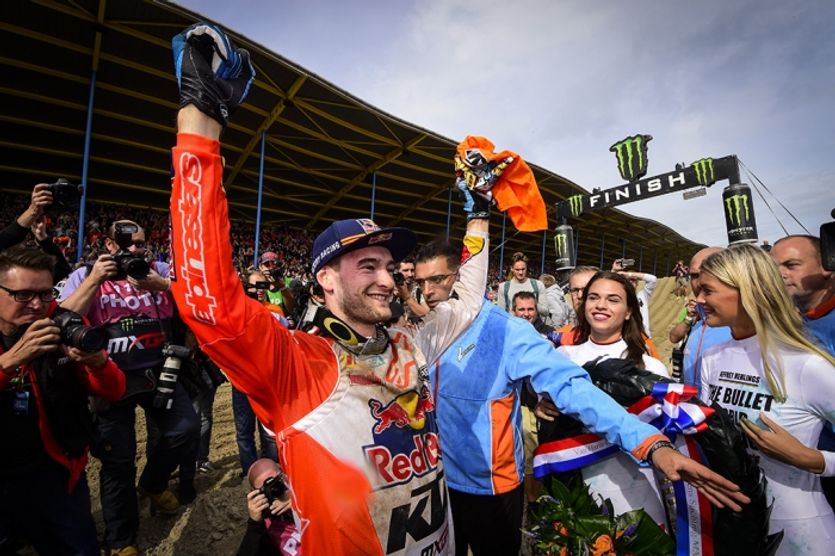 Jeffrey Herlings slaví titul