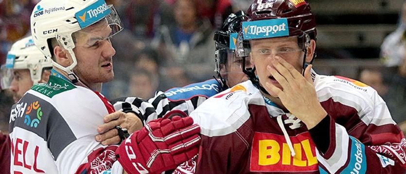 Pardubičtí slaví výhru nad Spartou