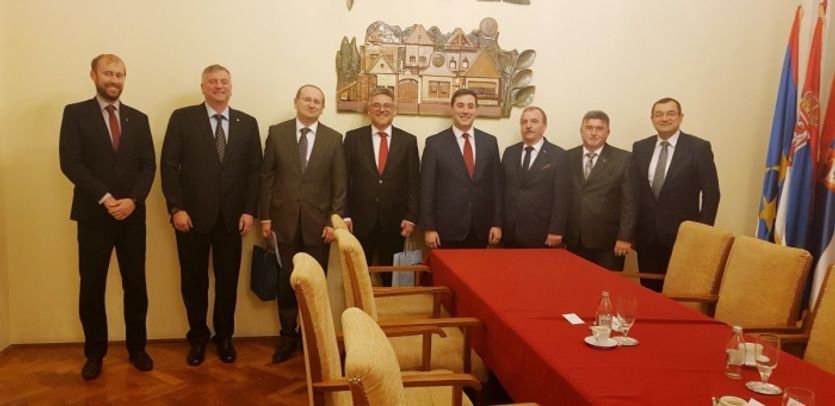 Olomoucký kraj rozšíří spolupráci s partnerskou Vojvodinou o zdravotnictví a školství