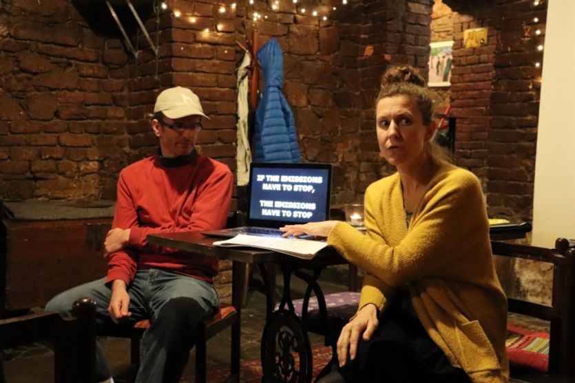 Kate Wiseman a Michael Prikryl během přednášky "Míříme k vyhynutí"