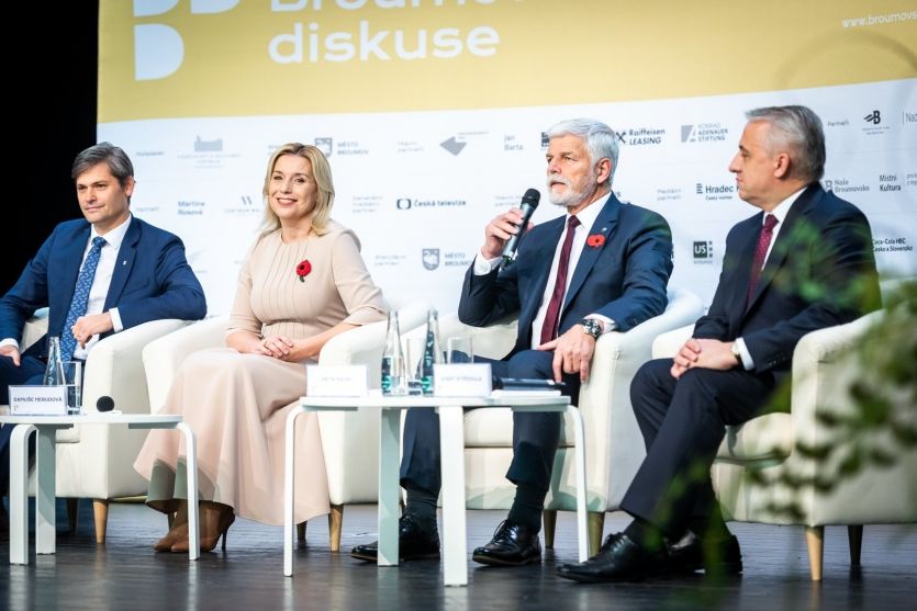 kandidáti na prezidenta na Broumovských diskusích