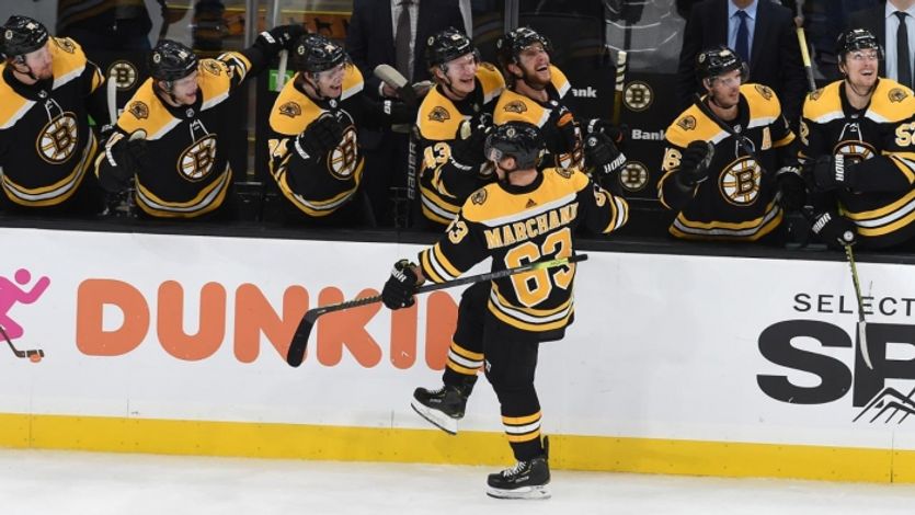 Brad Marchand se raduje ze vstřeleného gólu