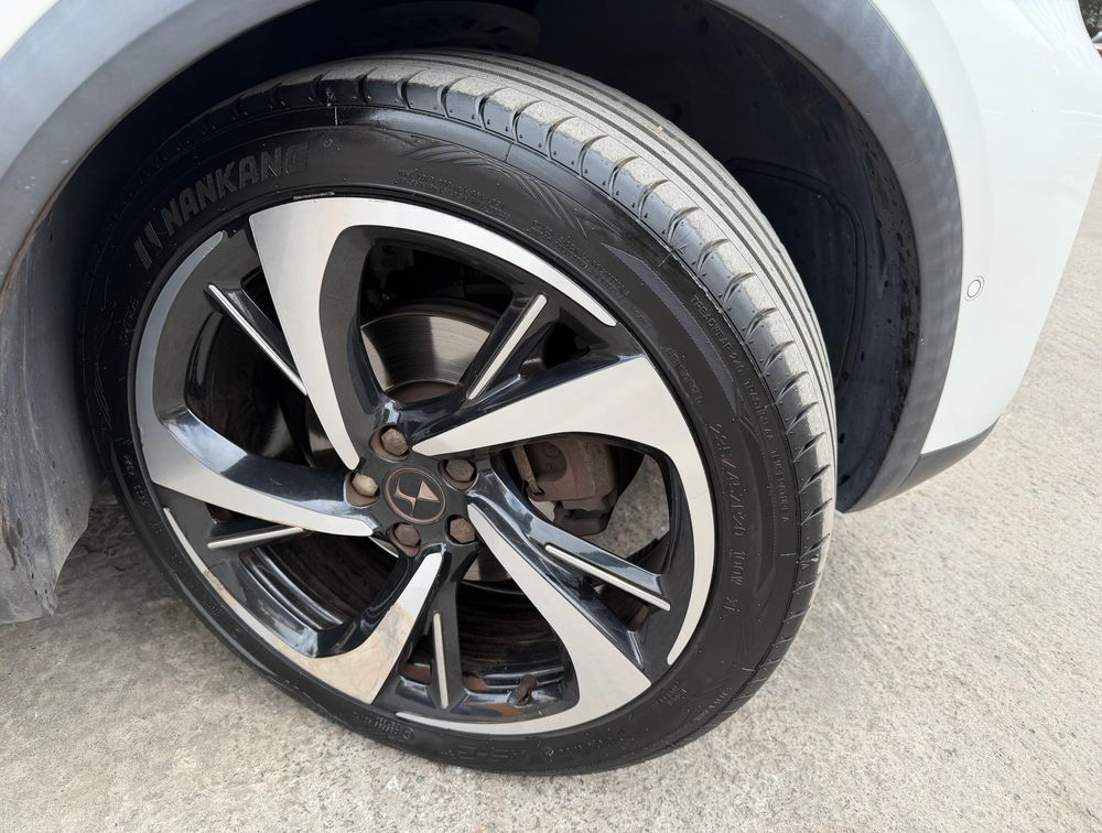 DS AUTOMOBILES DS7 SUNROOF - PRG Motors Ltd