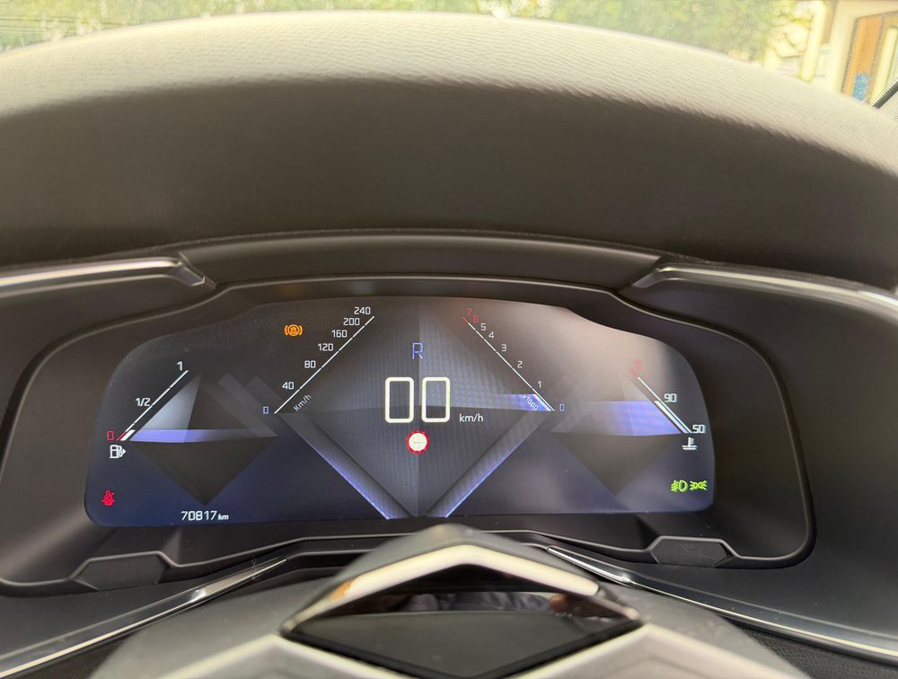 DS AUTOMOBILES DS7 SUNROOF - PRG Motors Ltd