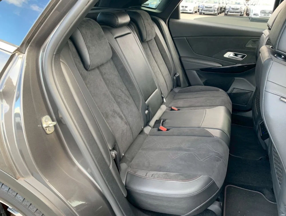 DS AUTOMOBILE DS7 SUNROOF - PRG Motors Ltd