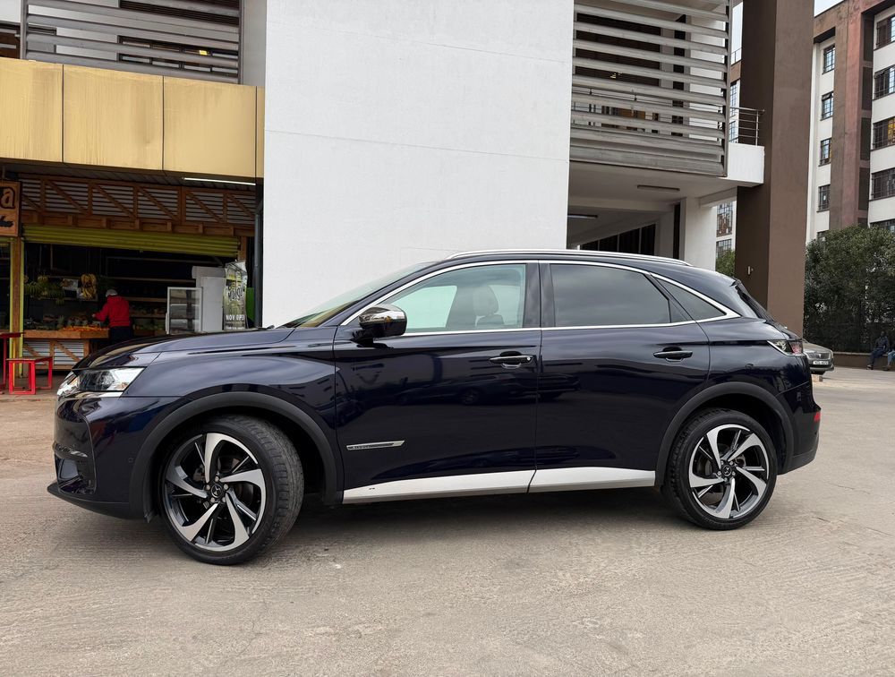 DS AUTOMOBILES DS7 SUNROOF - PRG Motors Ltd