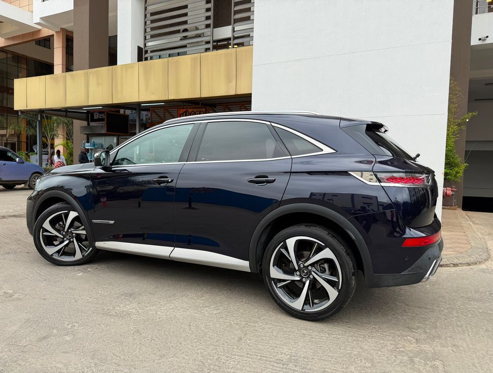 DS AUTOMOBILES DS7 SUNROOF - PRG Motors Ltd