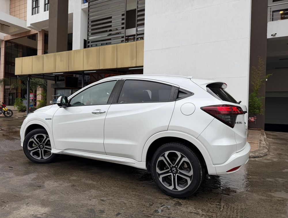 HONDA VEZEL HYBRID - PRG Motors Ltd